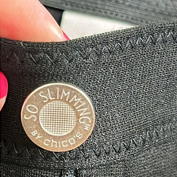 Chico's Ponte knit So Slimming Jeggings Black Solid Stretch Pants, Size 2 short - Picture 14 of 14